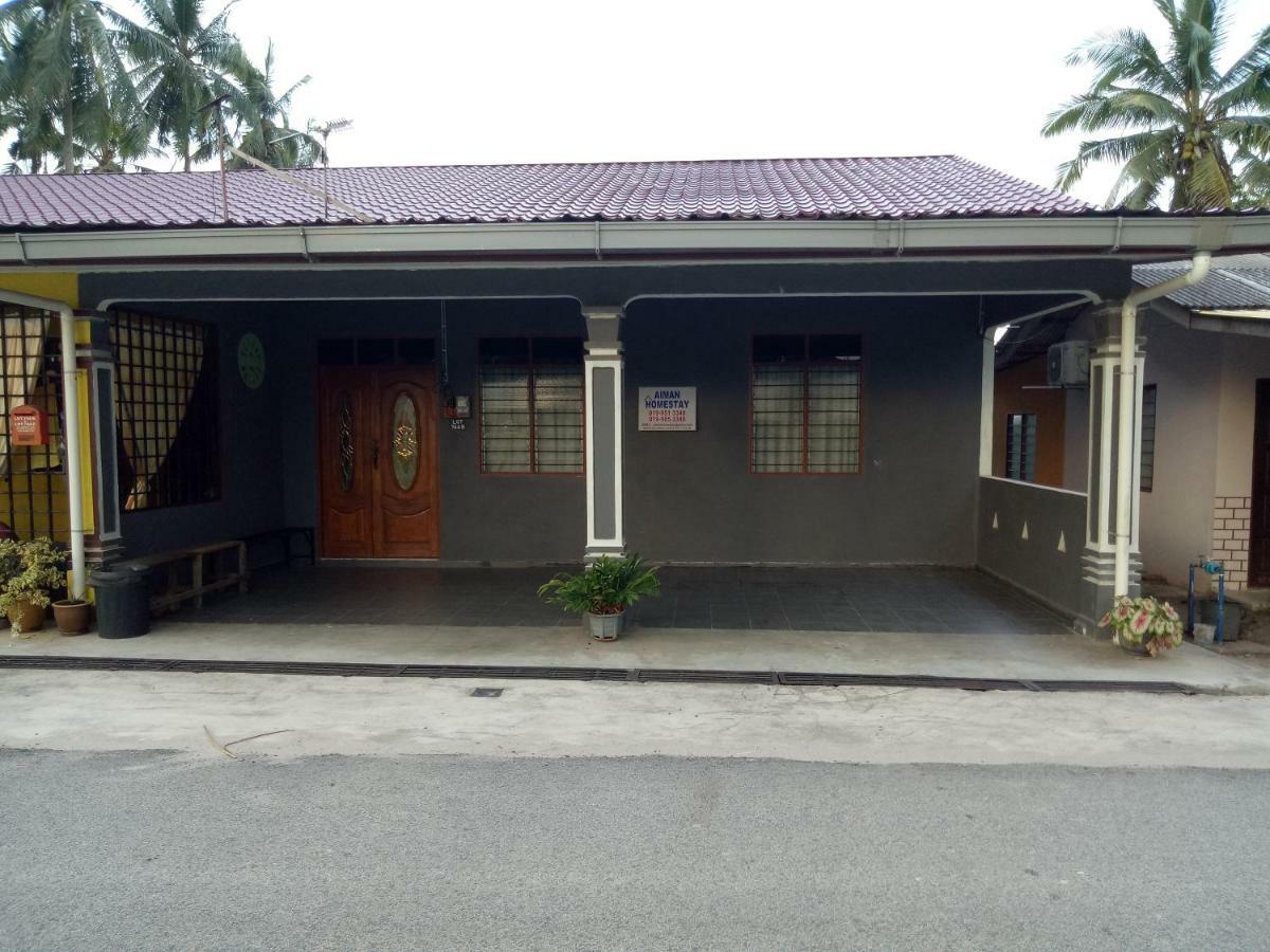 Aiman Homestay Marang Eksteriør bilde