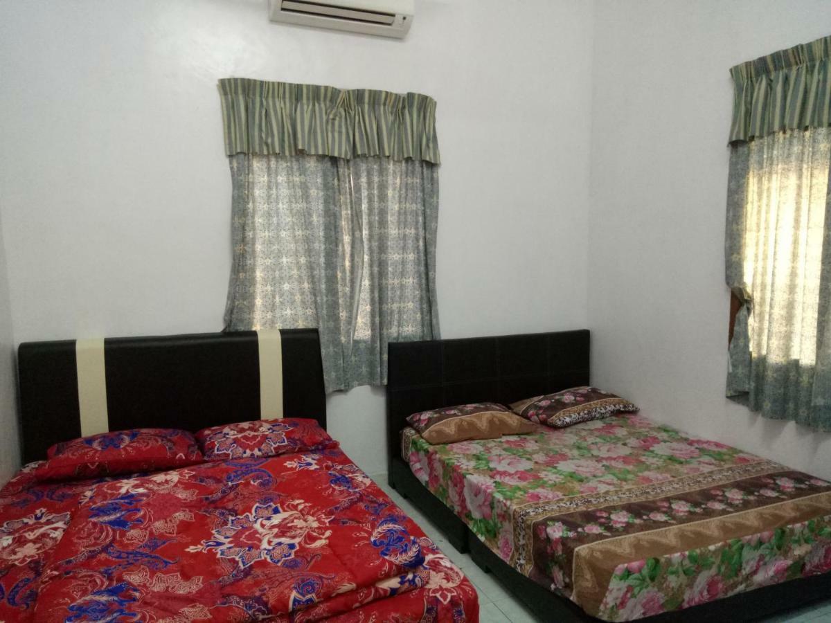 Aiman Homestay Marang Eksteriør bilde